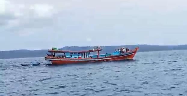 Lanal Nias Kembali Berhasil Tangkap Kapal Illegal Fishing Yang Menggunakan Bahan Peledak